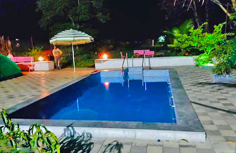 Classic Farmhouse With Private Pool And Spacious Rooms In Pune